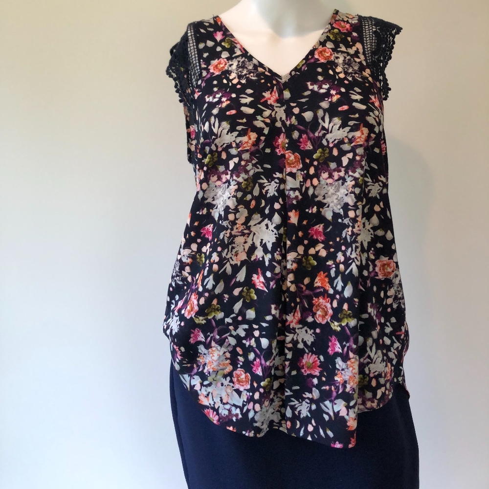 Women's Short sleeved blouse